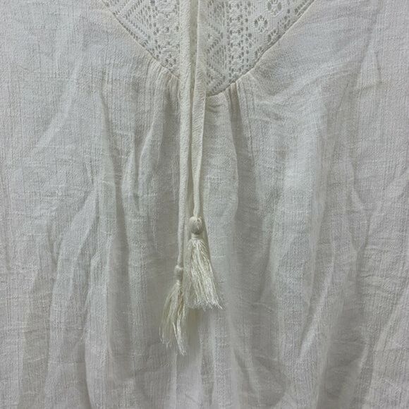 White Lace Back Popover Blouse Tassel M - Picture 3 of 9